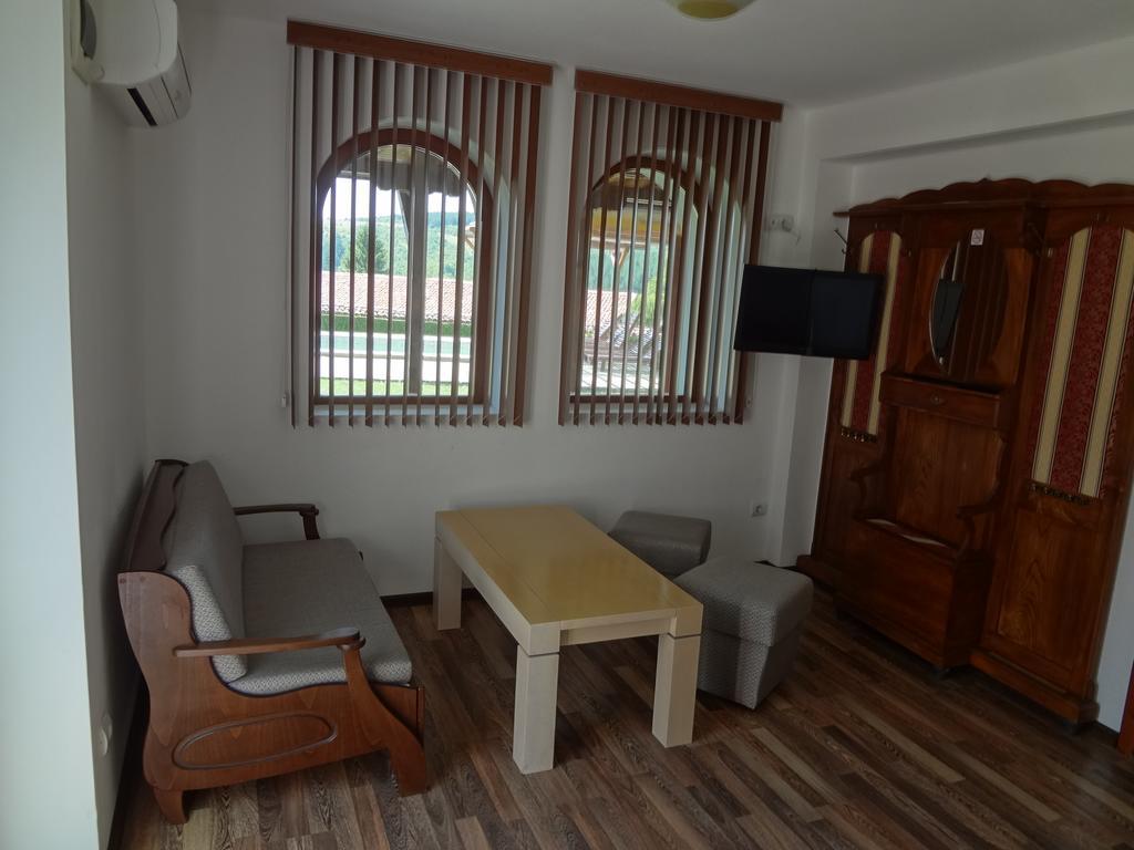 Guest House Diabora Arbanasi Buitenkant foto